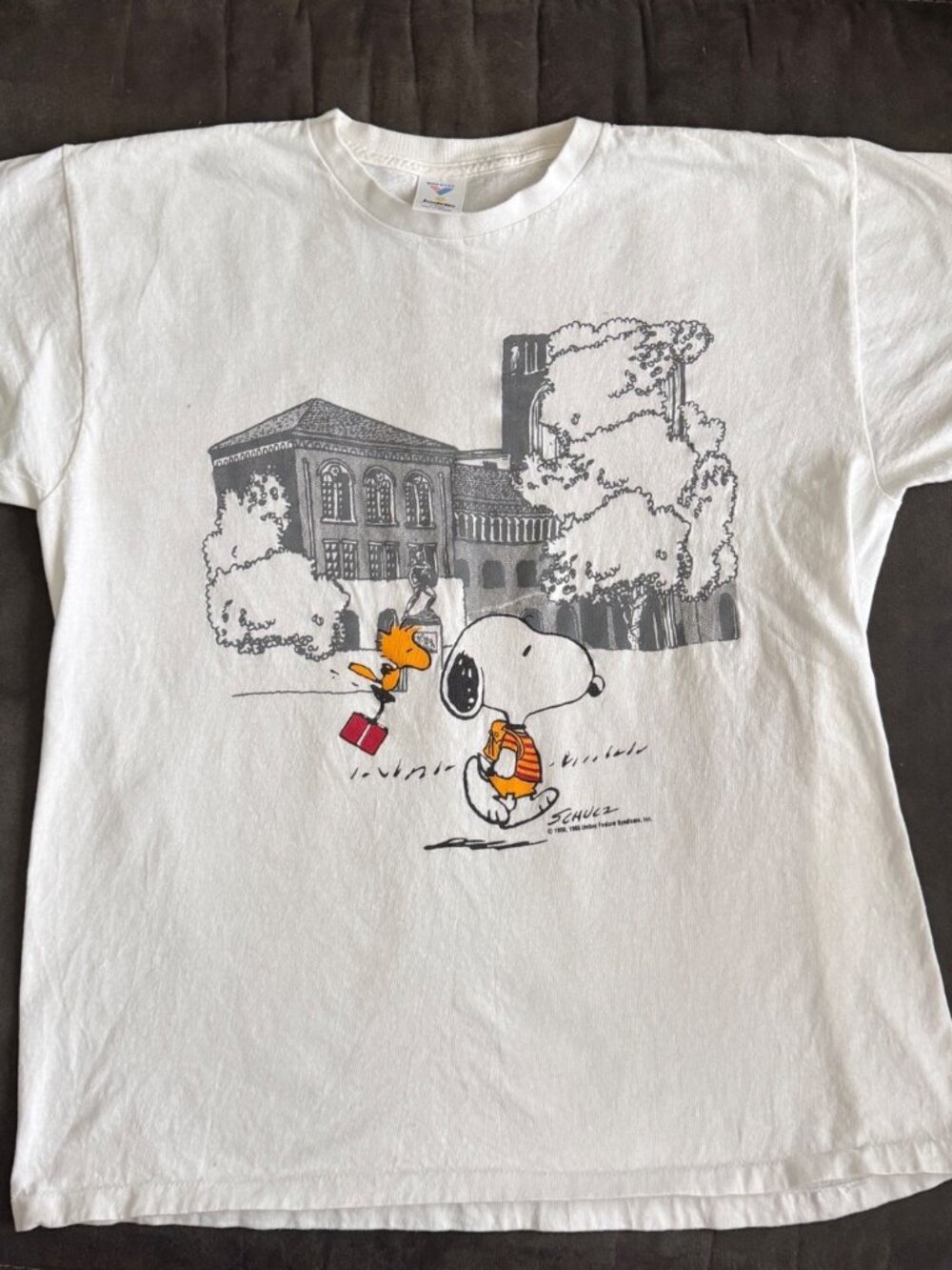 Vintage Snoopy Woodstock Jostens T-Shirt White UCLA Campus Graphic X-Large USA 1